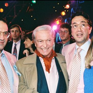 Claude Berda, cofondateur d’AB Productions, est mort vendredi à 78 ans, selon l'AFP. 

Rétro - décès de Claude Berda, cofondateur d’AB Productions à l’origine du « Club Dorothée » - archives - soirée AB Production « Chanel 1 » avec Jean Luc Azoulay, Guy Lux, Claude Berda et la chanteuse Dorothée. AGENCE / BESTIMAGE