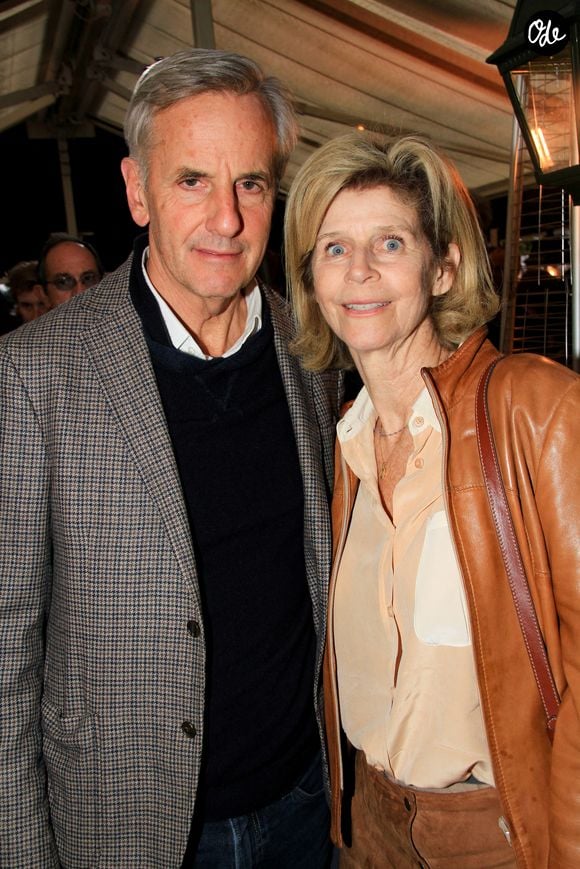 Bernard de La Villardière et sa femme Anne lors de la soirée des 140 ans de légende des Deux Magots et vernissage de l'exposition "140 ans d'esprits créatifs à Saint-Germain-des-Prés" à Paris le 29 avril 2024. © Philippe Baldini / Bestimage