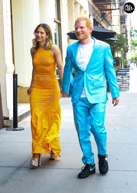 Les deux se connaissaient pourtant depuis l’âge de 11 ans, lorsqu’ils fréquentaient la même école dans le Suffolk. 

Ed Sheeran et Cherry Seaborn à New York. Photo par Backgrid USA / Bestimage