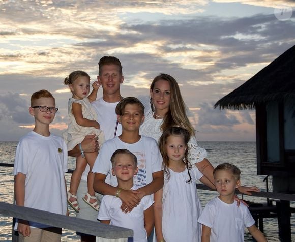 Camille avec son ex mari Nicolas Santoro et leurs enfants. Instagram @madame.santoro