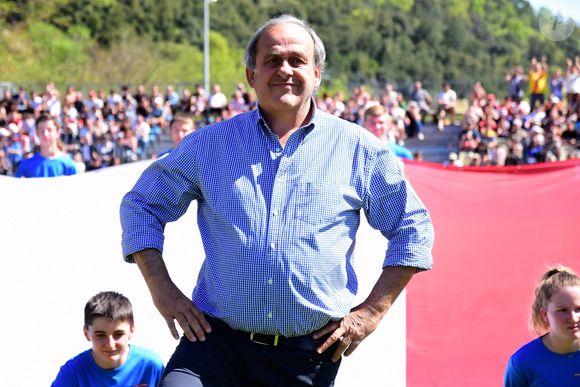 Au Le Bistrot de Nino, un repas varie selon les choix à la carte.

Michel Platini en Ardèche le 18 avril 2022. 
Photo par Romain Doucelin/Bestimage