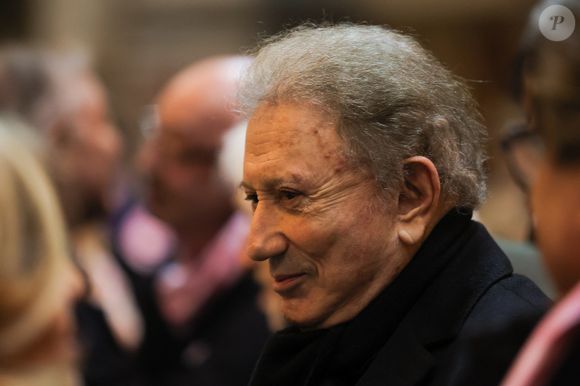 L'animateur de télévision français Michel Drucker lors d'une messe commémorative pour l'actrice française Brigitte Bardot à l'église Saint-Roch à Paris, le 28 janvier 2026. Photo par Nasser Berzane/ABACAPRESS.COM