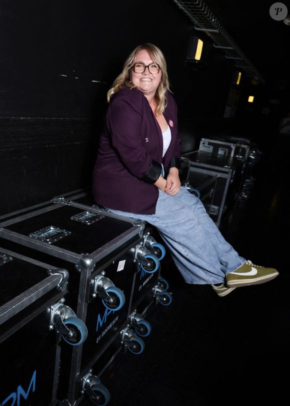 Exclusif - Seance photo - Lola Dubini - 4ème édition du gala "Tous les talents chantent contre le cancer "à l'Olympia à Paris le 20 Juin 2025. © Denis Guignebourg/Bestimage