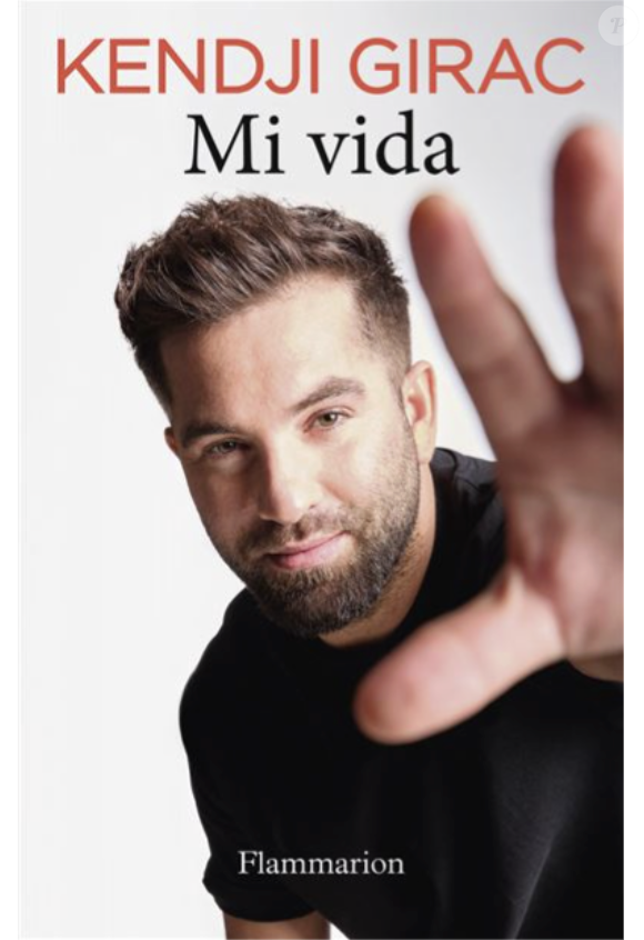 Il raconte : "Il faut savoir qu'un gitan ne se marie pas avec une gadji, c'est très mal vu par la communauté". 

"Mi Vida" Kendji Girac