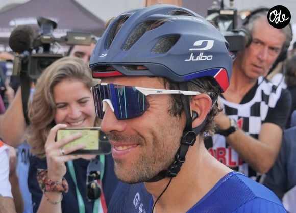 Thibaut Pinot lors de sa dernière arrivée, à Bergame, pour la dernière étape du Tour de Lombardie. Le coureur cycliste, âgé de 33 ans, avait annoncé sa retraite en début d'année. Le 7 octobre 2023 Backgrid UK/ Bestimage