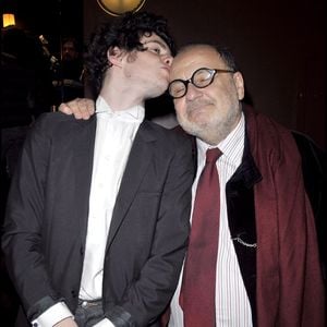 Serge Moati et son fils Felix qui joue dans le film - Première du film "Lol" au cinéma Gaumont Marignan à Paris. Coadic Guirec / Bestimage