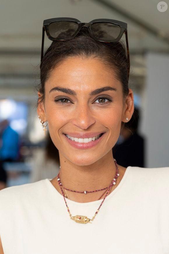 Un bonheur
Exclusif - Tatiana Silva - Festival des Livres et des Artistes organisé par l'association "Lecture pour Tous" engagée dans la lutte contre l'illettrisme au Mail Branly à Paris le 2 juillet 2022.
© Pierre Perusseau / Jack Tribeca / Bestimage