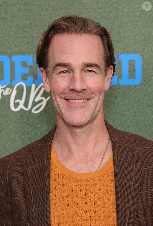 James Van Der Beek à la première de Sidelined de Tubi : The QB and Me le 4 novembre 2024 au London West Hollywood à West Hollywood, Californie. © PPS/Bestimage