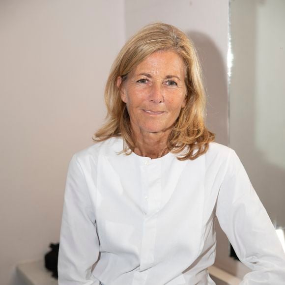 Pour préserver la jeunesse de ses traits, la journaliste refuse les cheveux courts et privilégie systématiquement les longueurs.

Exclusif - Claire Chazal en loge lors de la 2ème édition du Festival de Toulouse à Toulouse, France, le 9 juillet 2023. © Frédéric Maligne/Bestimage