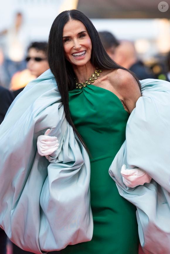 Demi Moore - Montée des marches pour la cérémonie de clôture du 79ème Festival International du Film de Cannes, le 23 mai 2026. © Olivier Borde / Bestimage