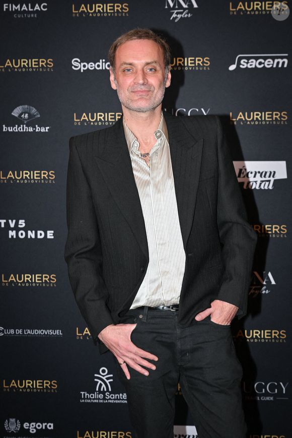 Augustin Trapenard, journaliste, lors de la Cérémonie des Prix de l'Audiovisuel au Théâtre Marigny à Paris le 10 février 2026. Photo par Tomas Stevens/ABACAPRESS.COM