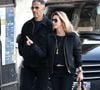 De nombreuses personnalités du cinéma et du spectacle sont venues lui rendre hommage.

Roschdy Zem et sa compagne Sarah Poniatowski - Obsèques de Nathalie Baye en l'église Saint-Sulpice à Paris le 23 avril 2026. Clement Prioli / Bestimage