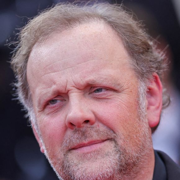 Dans les pages de "Télé-Star", il avoue vouloir passer sous la barre des 100 kg. 

Gregory Gadebois assiste au tapis rouge de "La Plus Précieuse Des Marchandises" au 77ème Festival de Cannes au Palais des Festivals le 24 mai 2024 à Cannes, France Photo par ShootPix/ABACAPRESS.COM