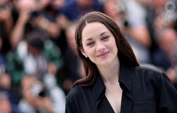 Marion Cotillard au photocall du film "Karma" lors du 79ème Festival International du Film de Cannes (12 - 23 mai 2026), le 16 mai 2026.
© Jacovides / Moreau / Bestimage