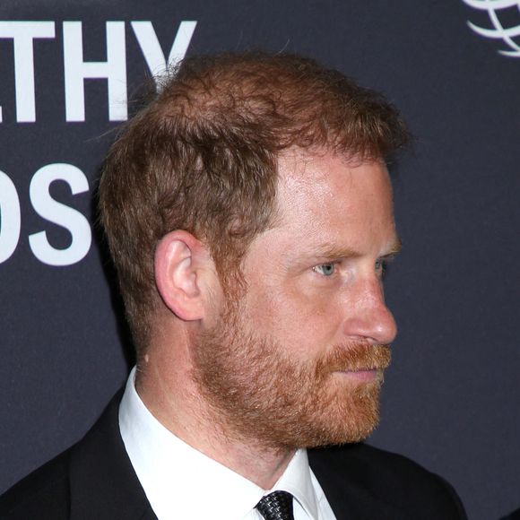 Le prince Harry, duc de Sussex, participe au gala de la Journée mondiale de la santé mentale de Project Healthy Minds qui se tient aux Spring Studios le 9 octobre 2025 à New York City, NY. Photo par Steven Bergman/AFF/ABACAPRESS.COM