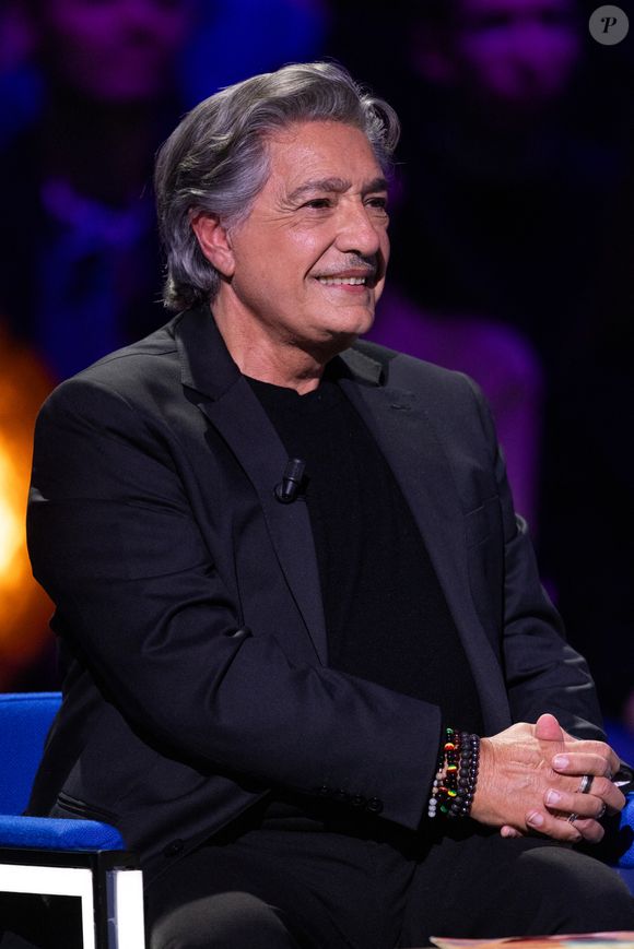 Exclusif - Frédéric François lors de l'enregistrement de l'émission "La Boîte à secrets", présentée par F.Bollaert et diffusée le 16 janvier 2026 sur France 3, dans les studios du Lendit à Saint-Denis, France, le 16 décembre 2025. © Cyril Moreau/Bestimage
