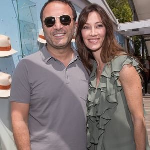 Arthur (Jacques Essebag) et sa compagne Mareva Galanter au village lors de la finale homme des internationaux de France de Roland Garros à Paris, le 11 juin 2017. © Dominique Jacovides - Cyril Moreau/ Bestimage