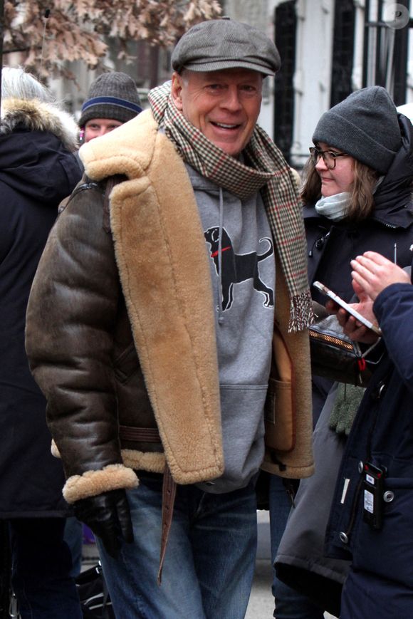 Bruce Willis sur le plateau de tournage de Motherless Brooklyn à New York City, NY, États-Unis, le 6 février 2018. Photo by Jose Perez/INSTARimages/ABACAPRESS.COM
