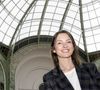 C’est après la victoire de l’équipe de France face à la Nouvelle-Zélande en 1999, qu'elle a commencé à se passionner pour le sport au ballon ovale.

Isabelle Ithurburu - Festival du livre de Paris au Grand Palais le 13 avril 2025. © Cédric Perrin/Bestimage