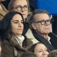 Franck Dubosc et sa femme Danièle, Mathieu Kassovitz, Cathy Guetta accompagnée de son fils… Les célébrités étaient nombreuses pour applaudir la victoire du PSG contre Tottenham !