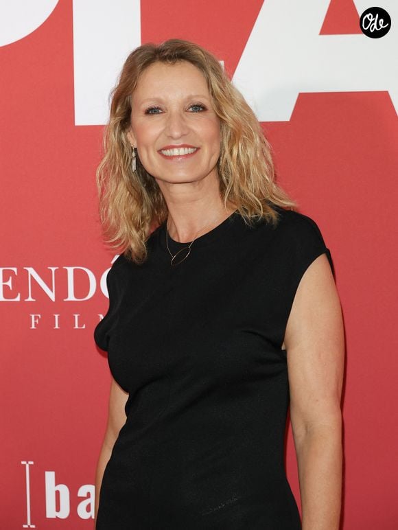 Malgré cette expérience, c'est donc bien son allergie après cette intervention pourtant très courante qui reste son souvenir de douleur le plus intense.

Alexandra Lamy - Avant-première du film "Pour le plaisir" au Pathé Palace à Paris le 4 ami 2026. © Coadic Guirec/Bestimage