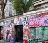 La formule complète, proposée à 17 000 euros HT, permet d’accueillir jusqu’à 50 personnes et comprend une visite exceptionnelle de la maison, conservée intacte depuis la disparition de l’artiste en 1991.

Maison de Serge Gainsbourg (35ème anniversaire de sa mort) à Paris, France, le 2 mars 2026. © Alexandre Fay/PixPlanete/Bestimage