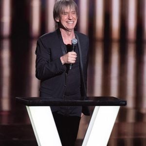 Arthur Aubert est non pas chanteur mais photographe

Jean-Louis Aubert, président d'honneur de la cérémonie des Victoires de la Musique se produit sur scène lors des 36e Victoires de la Musique à la Seine Musicale le 12 février 2021 à Boulogne-Billancourt, France. Photo by David Niviere/ABACAPRESS.COM