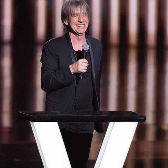 Arthur Aubert est non pas chanteur mais photographe

Jean-Louis Aubert, président d'honneur de la cérémonie des Victoires de la Musique se produit sur scène lors des 36e Victoires de la Musique à la Seine Musicale le 12 février 2021 à Boulogne-Billancourt, France. Photo by David Niviere/ABACAPRESS.COM