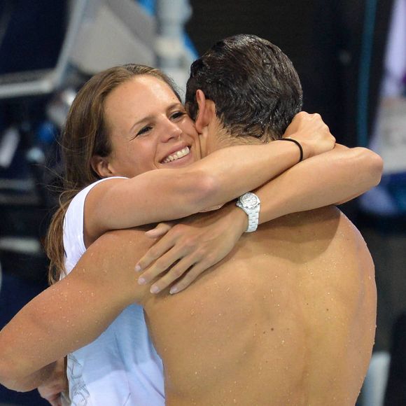Archives - Laure Manaudou enlace son frère Florent Manaudou, médaille d'or aux Jeux Olympiques de 2012 à Londres, le 3 août 2012. 
© Xinhua / Panoramic / Bestimage