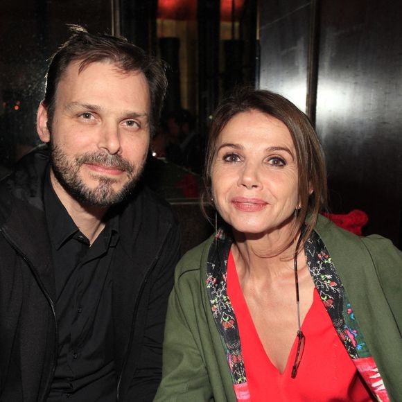 Après leur divorce, Victoria Abril rencontrera un autre Français, avec qui cela dure depuis 20 ans.

Victoria Abril et son compagnon Nicolas lors du diner d'anniversaire de Sam Bobino au restaurant L'Esplanade, a Paris, France. Le 31 Mars 2016. Photo by Jerome Domine/ABACAPRESS.COM