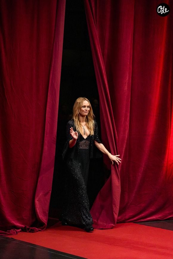 La star a relayé l'ensemble des consignes sur ses réseaux afin d'assurer le bon déroulement du concert.   

Vanessa Paradis lors de la cérémonie d'ouverture de la 15ème édition du festival Lumière à la Halle Tony Garnier de Lyon le 12 octobre 2024. 

© Sandrine Thesillat / Panoramic / Bestimage