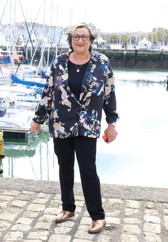 Catherine Benguigui au photocall de la série "Demain Nous Appartient" lors de la 25ème édition du Festival de la fiction de la Rochelle, France, le 16 septembre 2023. © Denis Guignebourg/BestImage