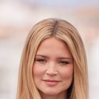 Virginie Efira : Sa vie méconnue dans le milieu de la nuit, des soirées avec "ceinture de shots en bandoulière"