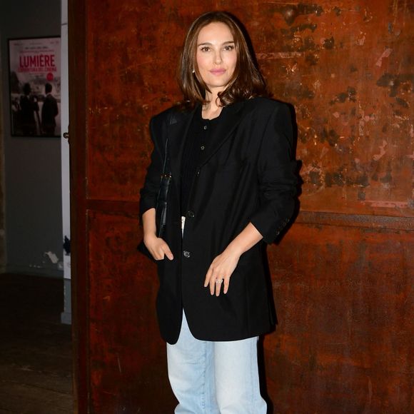 Avant cette interview, Natalie Portman avait partagé un rare cliché de son ventre arrondi, accompagné de la légende : "Plus que quelques jours avant de te rencontrer."

Portrait de Natalie Portman a l'Institut Lumière dans le cadre du Festival Lumière de Lyon, le mardi 14 octobre 2025.