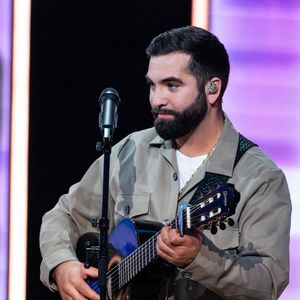 Kendji Girac, chanteur et guitariste français lors du Téléthon 2023, à Saint Denis, près de Paris, France le 9 décembre 2023. Photo par Alexis Jumeau/ABACAPRESS.COM
