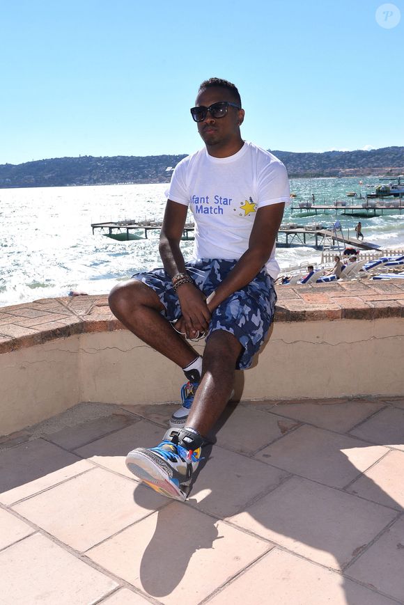 La chanteuse Colonel Reyel pose avant un événement caritatif pour l'association 'Enfant, Star et Match' sur la plage de Juan Les Pins, à Antibes, dans le sud de la France, le 08 juillet 2014. Photo by Patrice Masante/ABACAPRESS.COM