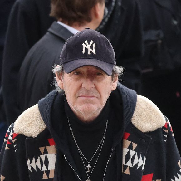 Jean-Luc Reichmann - Sorties de la cérémonie religieuse en hommage à Rolland Courbis dans l'église de la Madeleine à Paris, France, le 14 janvier 2026. © Jacovides-Moreau/Bestimage