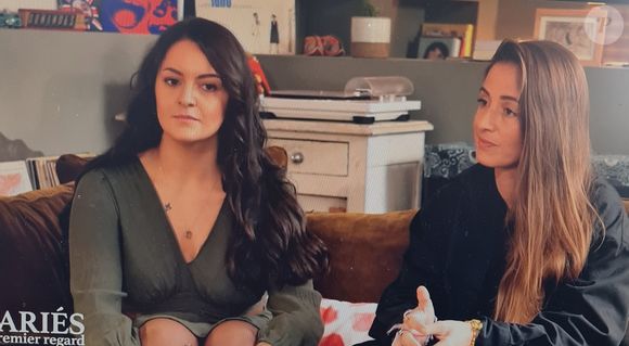 Il s'agit de Mallaury, qui s'était mariée à Mélanie dans l'émission.

Mallaury et Mélanie de "Mariés au premier regard" dévoilent si elles restent mariées - épisode du 16 juin, sur M6