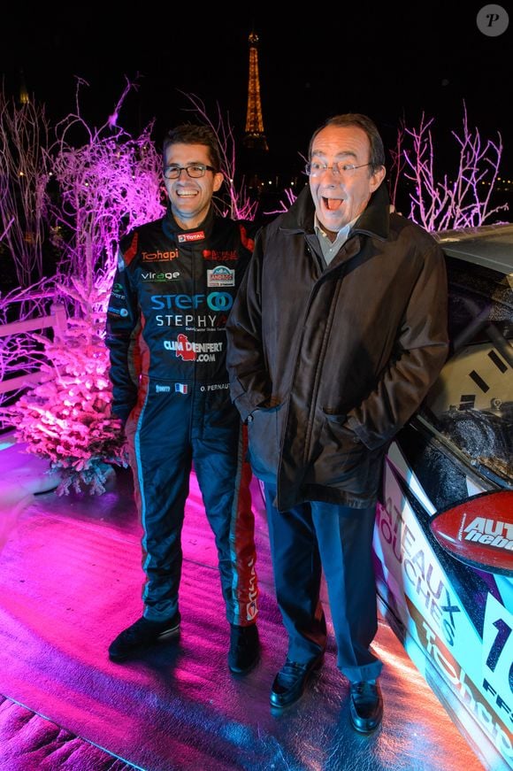 Jean-Pierre Pernaut et son fils Olivier Pernaut - Présentation de la nouvelle voiture de Margot Laffite, Jean-Pierre et Olivier Pernaut pour le trophée Andros à Paris le 26 novembre 2015. La compagnie des Bateaux-Mouches est leur partenaire officiel. © Lionel Urman / Bestimage