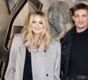 A savoir, l'île Maurice.

Virginie Efira et son compagnon Niels Schneider - Photocall du défilé de mode prêt-à-porter automne-hiver 2023/2024 "Saint Laurent" lors de la Fashion Week de Paris. Le 28 février 2023
© Olivier Borde / Bestimage