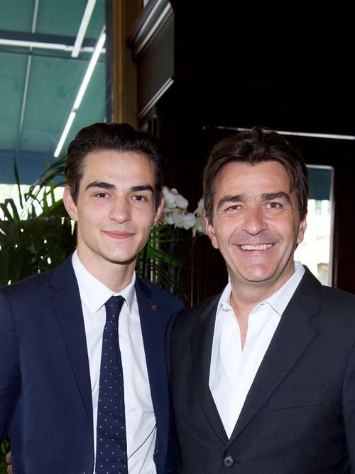 Après avoir mis de côté la cuisine, Thomas, le fils de Yannick Alléno, franchit un cap majeur : "L'histoire ne fait que commencer"