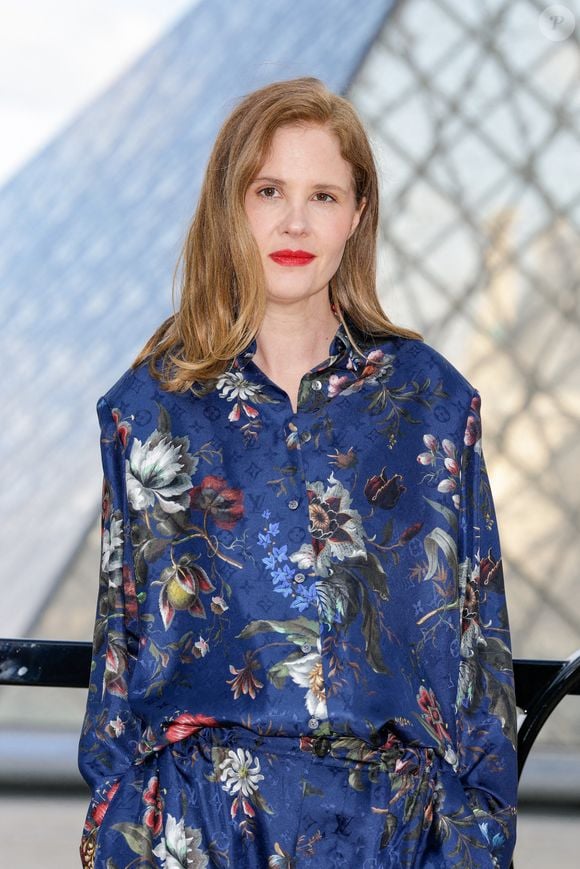 Justine Triet au photocall du défilé Louis Vuitton "Collection Femme Prêt-à-Porter Automne/Hiver 2026-2027" lors de la Fashion Week de Paris, le 10 mars 2026

© Olivier Borde / Bestimage