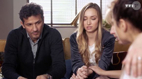 Elle a quitté la série de TF1 en juillet 2022

Kamel Belghazi et Emma Smet dans la série "Demain nous appartient", diffusée sur TF1. Photo : TF1.