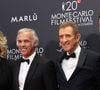 Ezio Greggio entouré de Luana Belmondo, Paul Belmondo et leur fils Victor - Soirée de clôture du 20eme Monte Carlo Film Festival de la Comédie, au Grimaldi Forum à Monaco. Le 29 avril 2023.
© Claudia Albuquerque / Bestimage