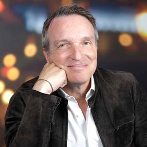 Exclusif - Portrait de Stéphane Rotenberg à Paris, le 15 mai 2025
© Cédric Perrin/Bestimage