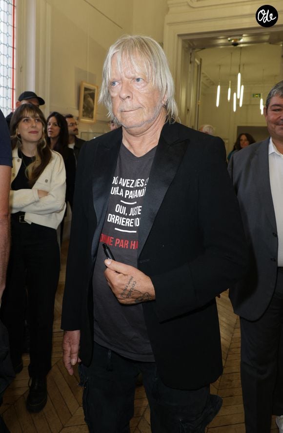Le chanteur Renaud (Renaud Séchan) - Les amis musiciens de Renaud ont donné un concert à la Mairie du 13ème à Paris le 5 septembre 2024, en hommage au chanteur et à l'occasion de l'exposition "Renaud, Des mots et des images".   © Coadic Guirec/Bestimage