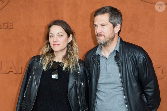 Cet été, elle s'est séparée de Guillaume Canet après 18 ans de vie commune.

Marion Cotillard et Guillaume Canet au Village lors des Internationaux de France de Tennis à Roland-Garros le 09 juin 2019 à Paris, France. Photo by Nasser Berzane/ABACAPRESS.COM