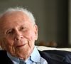 Ses obsèques se dérouleront dans cette ville qu'il aimait tant

Exclusif - Philippe Bouvard, journaliste français, écrivain, homme de radio et de télévision, à son domicile, en interview télé avec le journaliste producteur Cyril Viguier à Cannes, le 27 février 2025.

© Bruno Bebert/Bestimage