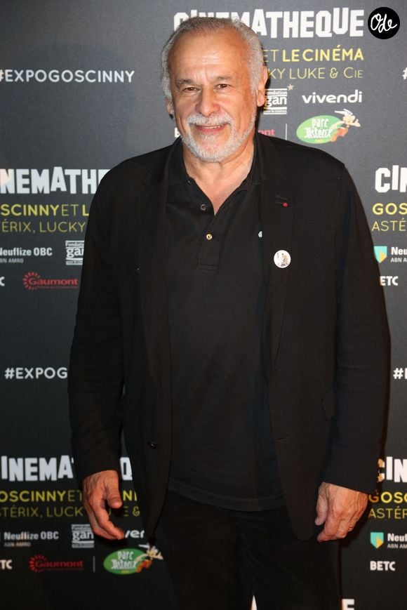Son message évoque des ennuis de santé

Francis Perrin assistant à l'exposition « Goscinny et le cinéma – Astérix, Lucky Luke et Ice » à la Cinémathèque française à Paris, en France, le 2 octobre 2017. Photo de Jérôme Domine/ABACAPRESS.COM