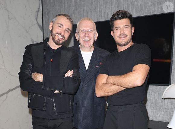Christophe Willem, Jean-Paul Gaultier et Vincent Niclo en backstage de l'enregistrement de la soirée "Les 30 ans du Sidaction - la soirée événement" au Grand Rex, à Paris, le 23 mars 2024.

© Coadic Guirec / Cyril Moreau / Bestimage